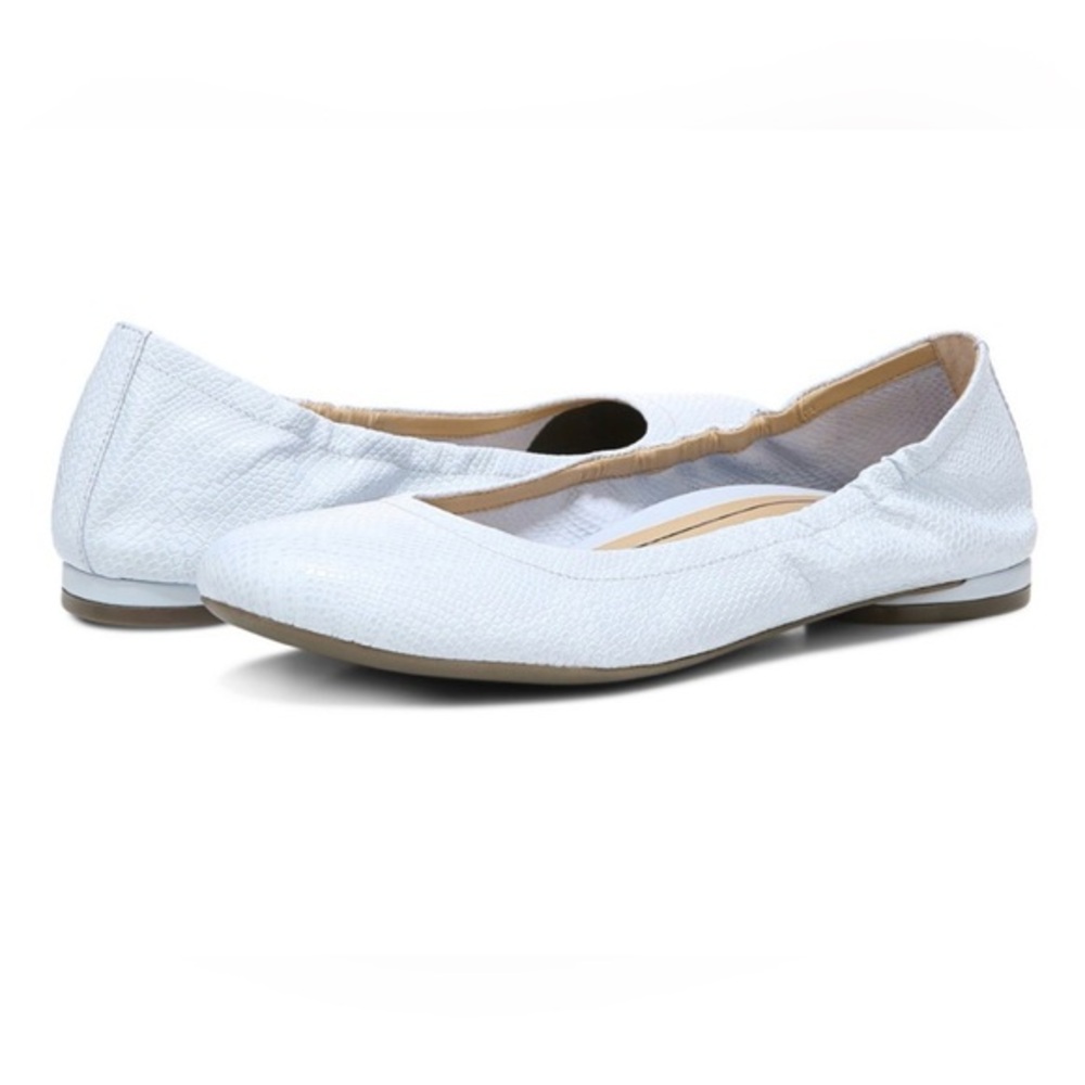 NWOB Vionic Alexa Orthotic Ballet Flats